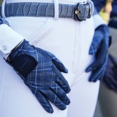 Hampton Plaid Glove